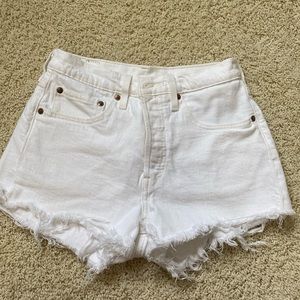 White Levi’s 501 Shorts